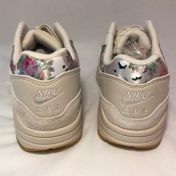 Nike Air Max 1 Floral Desert Suede Lifestyle Shoes - Picture 5 of 8